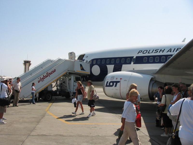 Hurghada_Airport_-_panoramio